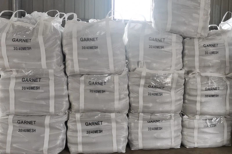 Garnet abrasives for sand blasting and waterjet cutting package02 Garnet abrasives for sand blasting and waterjet cutting package02